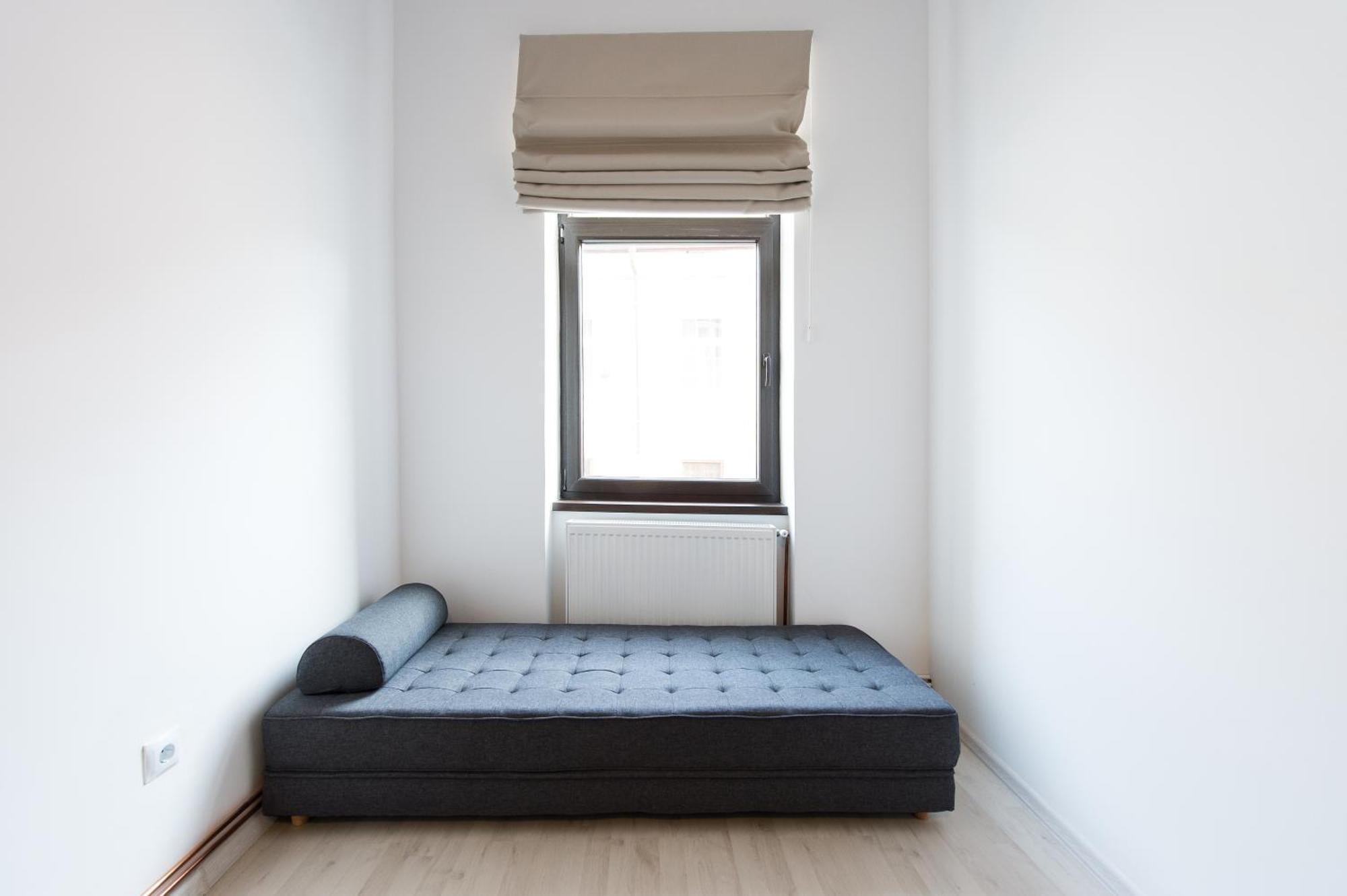 Appartamento Charming Old Town Flat With Mountain View Braşov Esterno foto